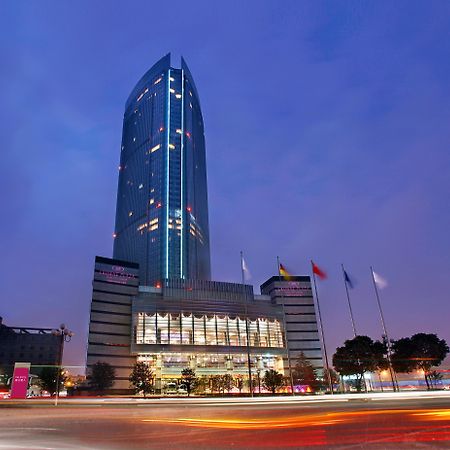 Crowne Plaza Wuxi City Center Hotel Exterior photo